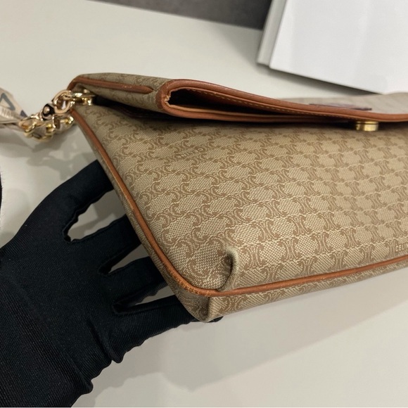 CÉLINE VINTAGE MACADAM CANVAS FLAP SHOULDER BAG WITH CHAIN STRAP - Picture 5 of 9